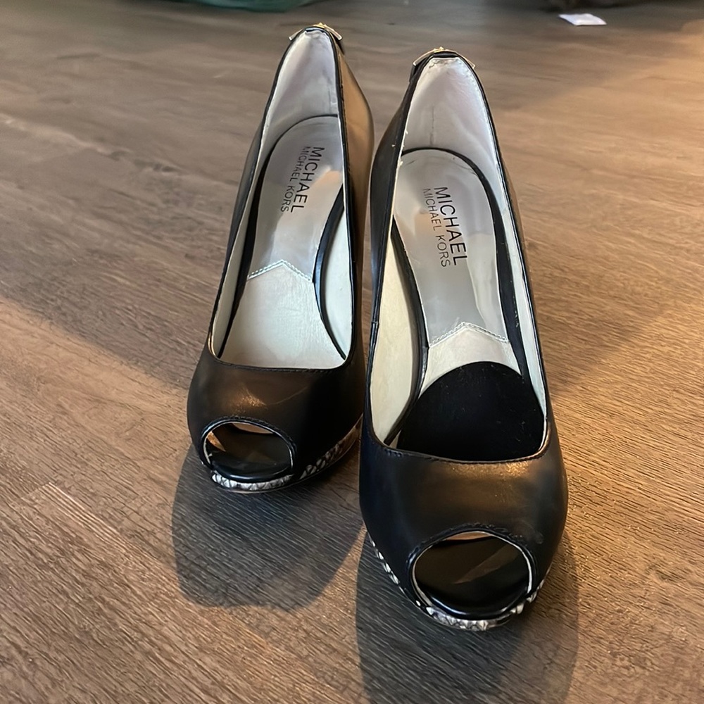 Michael Kors heels - size 7